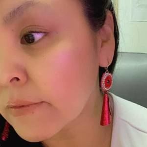 Meet your Posher, Angie